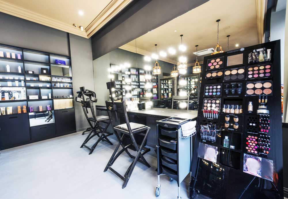 picture of beauty salon